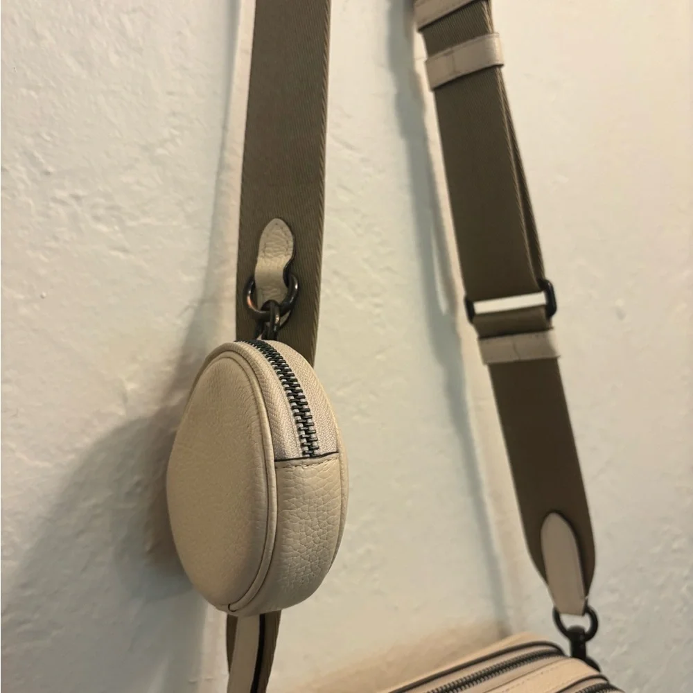 Coach Charter Crossbody - Picture 3 of 8